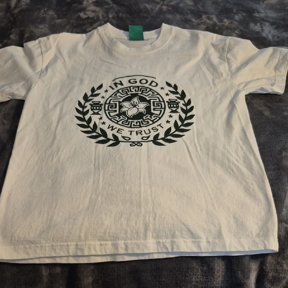 Men's White Graphic Tee with Green Design - Picture 1 of 6